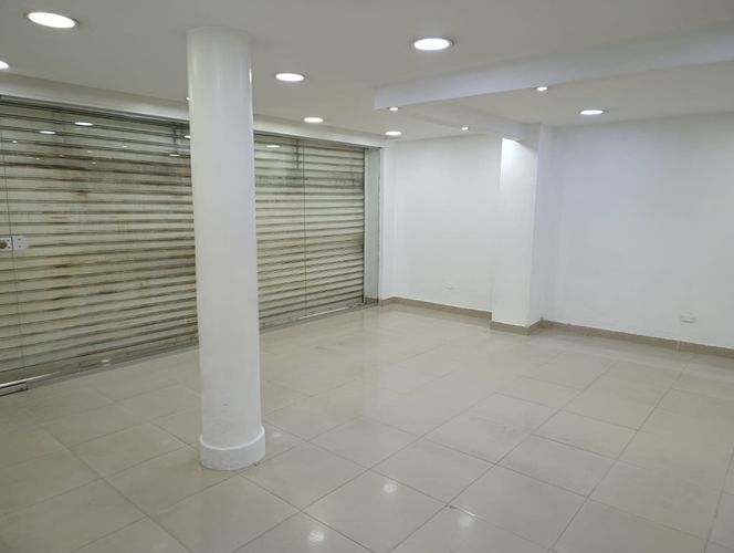 Edificio en arriendo en Champagnat, Cali, 900 m² · foto 7 de 24