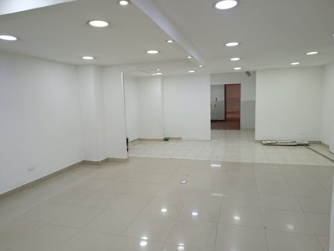 Edificio en arriendo en Champagnat, Cali, 900 m² · foto 8 de 24