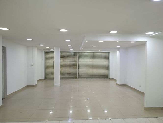 Edificio en arriendo en Champagnat, Cali, 900 m² · foto 9 de 24