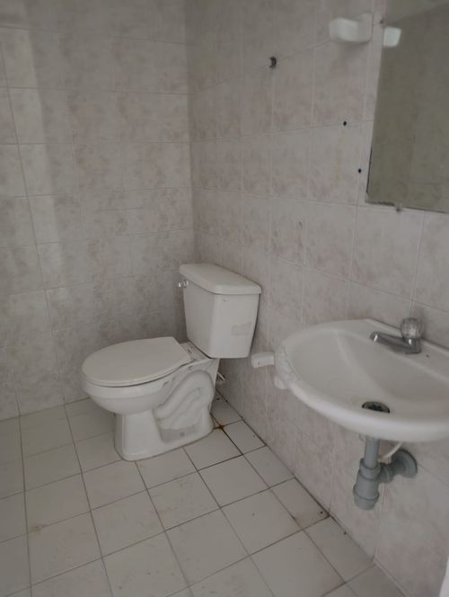 Edificio en arriendo en Champagnat, Cali, 900 m² · foto 11 de 24