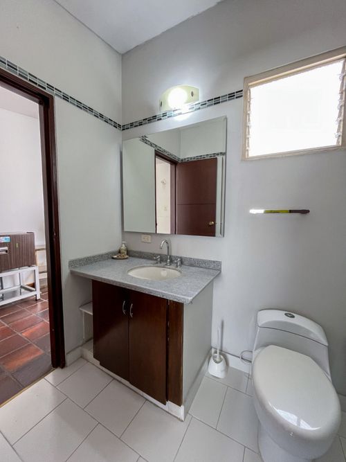 Casa de 4 alcobas en venta en Santa Rita, Cali, 393 m² · foto 19 de 24