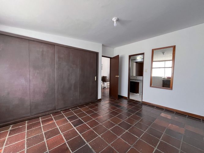 Casa de 4 alcobas en venta en Santa Rita, Cali, 393 m² · foto 24 de 24