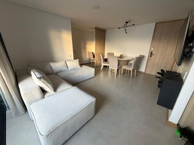Apartamento de 3 alcobas en venta en Asomadera No.2, Medellín, 87 m² · foto 3 de 20