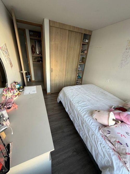 Apartamento de 3 alcobas en venta en Asomadera No.2, Medellín, 87 m² · foto 12 de 20
