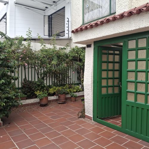 Casa de 4 alcobas en venta en Nuevo Monterrey, Bogotá, 127 m² · foto 2 de 24