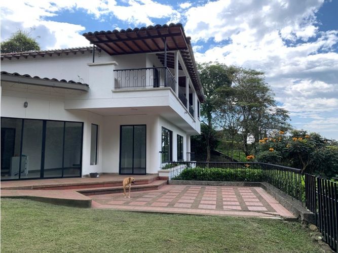 Casa de 4 alcobas en venta en Medio Ambiente, Armenia, 500 m² · foto 4 de 24