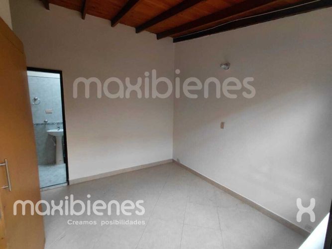 Casa de 3 alcobas en venta en Florida Nueva, Medellín, 147 m² · foto 5 de 24