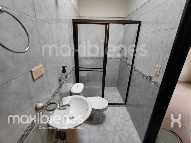 Casa de 3 alcobas en venta en Florida Nueva, Medellín, 147 m² · foto 23 de 24