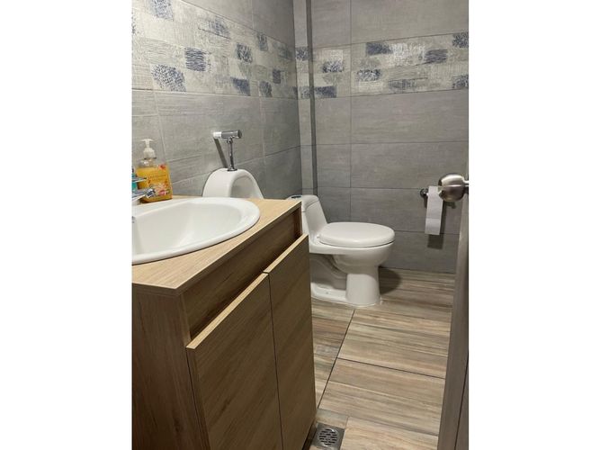 Bodega en venta en Noel, Medellín, 232 m² · foto 13 de 17