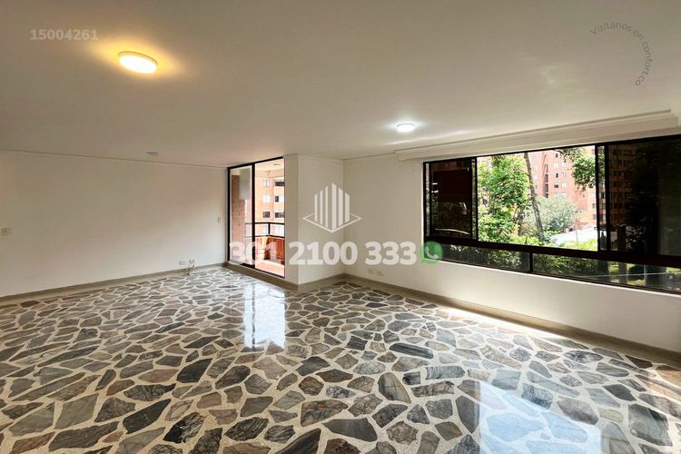 Apartamento de 3 alcobas en arriendo en Las Lomas No.2, Medellín, 143 m² · foto 3 de 24