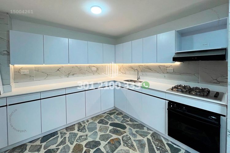 Apartamento de 3 alcobas en arriendo en Las Lomas No.2, Medellín, 143 m² · foto 13 de 24