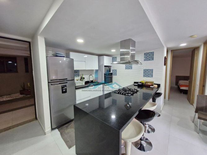 Apartamento de 3 alcobas en venta en Las Palmas, Ricaurte, 93 m² · foto 3 de 21