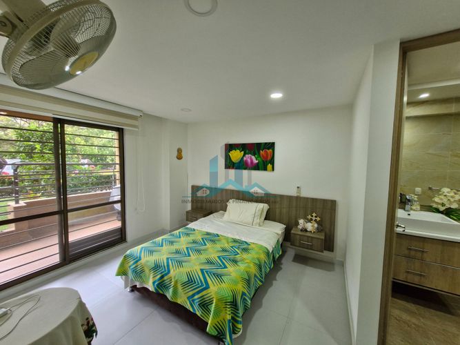 Apartamento de 3 alcobas en venta en Las Palmas, Ricaurte, 93 m² · foto 5 de 21