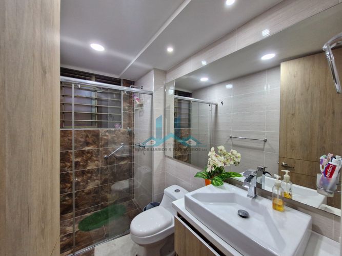 Apartamento de 3 alcobas en venta en Las Palmas, Ricaurte, 93 m² · foto 8 de 21