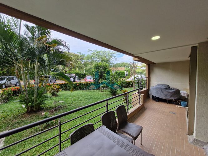 Apartamento de 3 alcobas en venta en Las Palmas, Ricaurte, 93 m² · foto 12 de 21