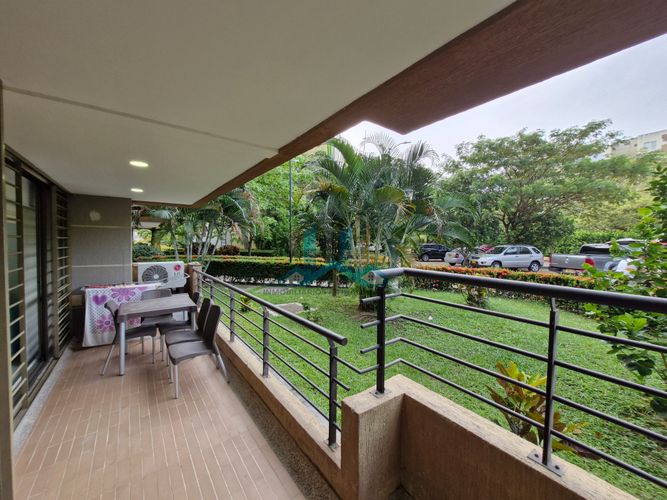 Apartamento de 3 alcobas en venta en Las Palmas, Ricaurte, 93 m² · foto 13 de 21