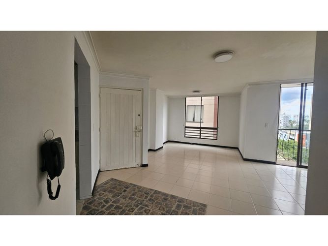 Apartamento de 3 alcobas en venta en Cr. Torres De Laureles, Armenia, 90 m² · foto 5 de 22