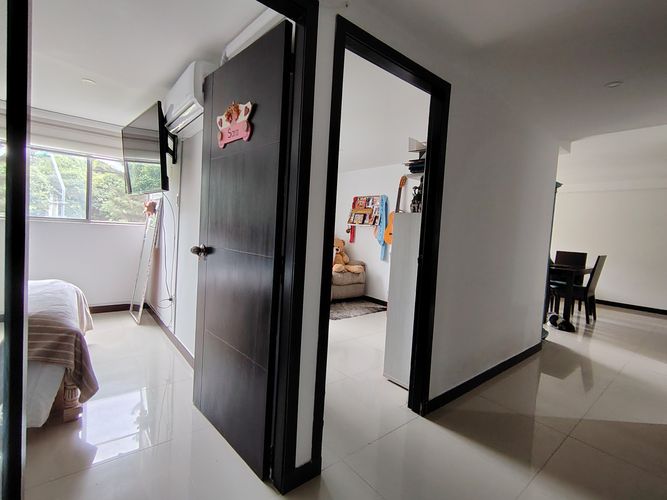 Apartamento de 3 alcobas en venta en Altos De Guadalupe, Cali, 77 m² · foto 8 de 21