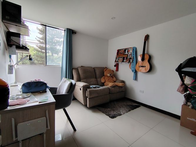 Apartamento de 3 alcobas en venta en Altos De Guadalupe, Cali, 77 m² · foto 12 de 21