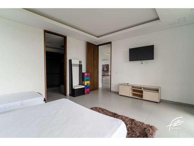 Casa de 4 alcobas en venta en Llano Grande, Rionegro, 870 m² · foto 5 de 24