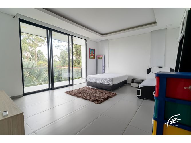 Casa de 4 alcobas en venta en Llano Grande, Rionegro, 870 m² · foto 13 de 24