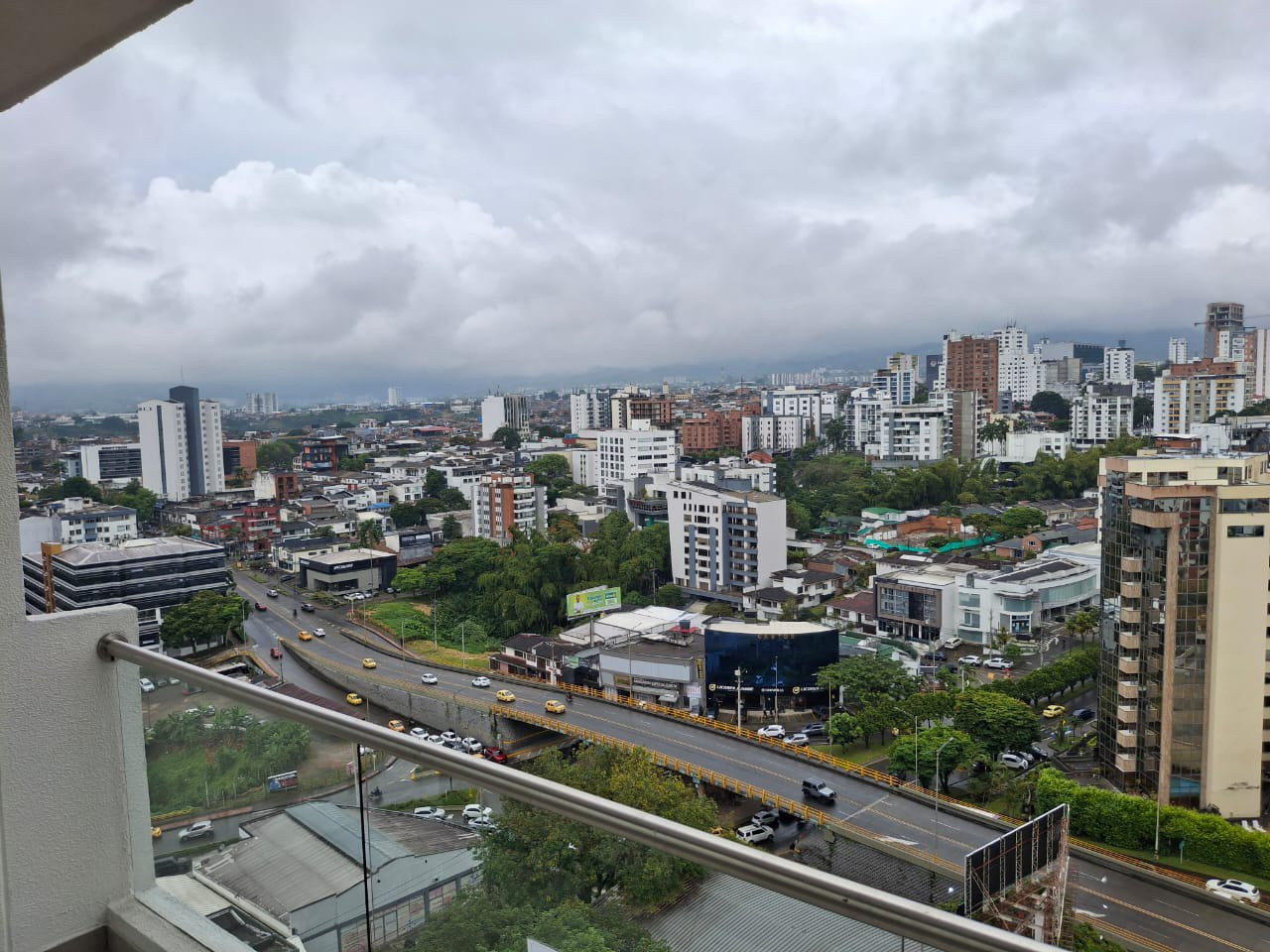 Apartamento en venta en Pinares, Pereira · foto 5 de 21