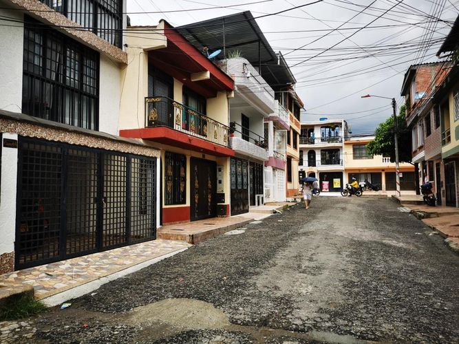 Casa de 10 alcobas en venta en Los Remansos La Tablita, Ibagué, 322 m² · foto 3 de 24
