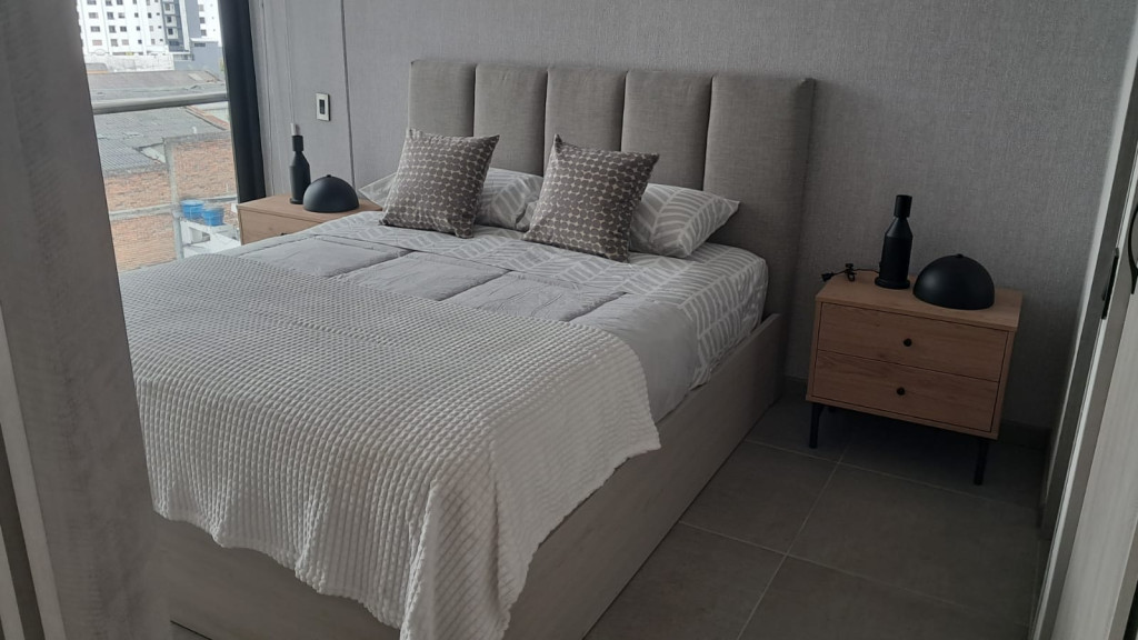 Apartamento en venta en Los Alpes, Pereira · foto 2 de 16
