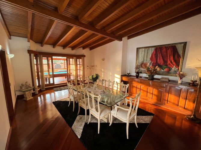 Casa de 7 alcobas en venta en San Jose De Bavaria, Bogotá, 1047 m² · foto 7 de 24