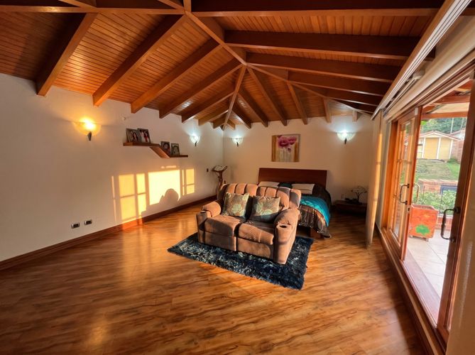 Casa de 7 alcobas en venta en San Jose De Bavaria, Bogotá, 1047 m² · foto 11 de 24