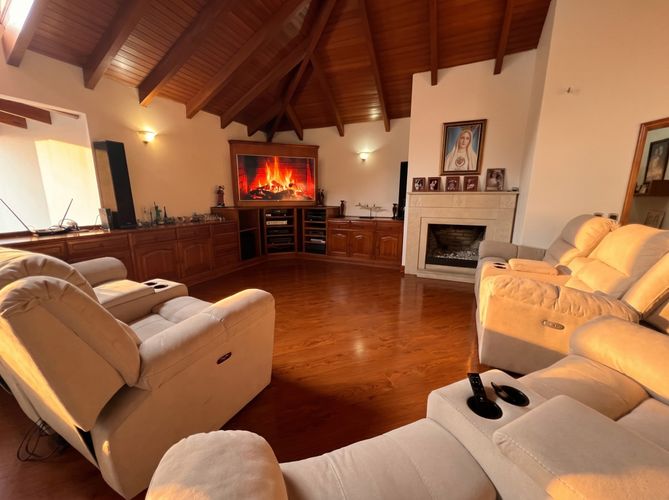 Casa de 7 alcobas en venta en San Jose De Bavaria, Bogotá, 1047 m² · foto 23 de 24