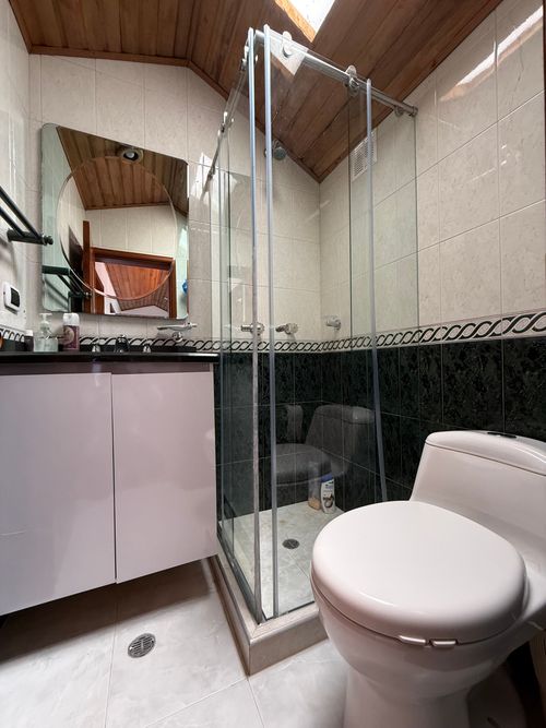 Casa de 5 alcobas en venta en Nuevo Country, Bogotá, 238 m² · foto 18 de 24