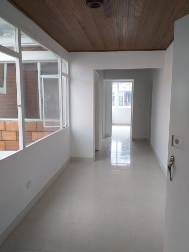 Apartamento en venta en Nuevo Campin, Bogotá · foto 2 de 16