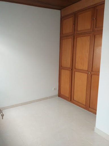 Apartamento en venta en Nuevo Campin, Bogotá · foto 8 de 16
