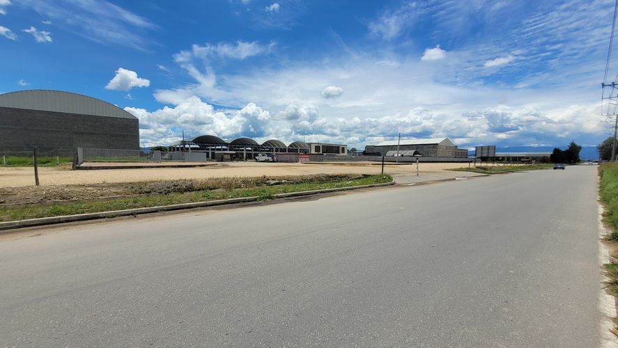 Lote en venta en Siberia, Cota, 7600 m² · foto 6 de 8