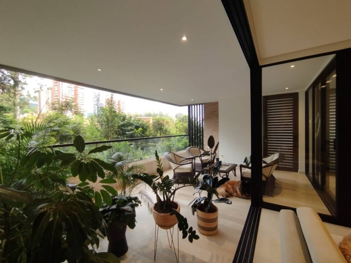 Apartamento en arriendo en El Tesoro, Medellín · foto 4 de 18