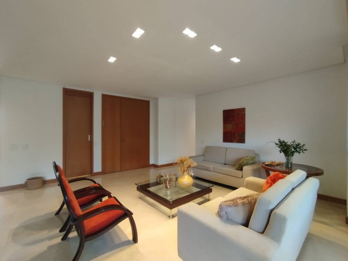 Apartamento en arriendo en El Tesoro, Medellín · foto 6 de 18