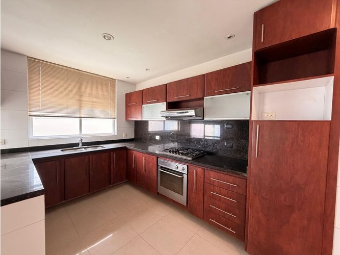 Casa de 4 alcobas en venta en Cr.Vizcaya, Barranquilla, 454 m² · foto 8 de 24