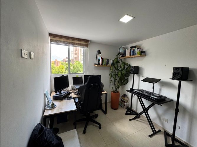 Apartamento de 3 alcobas en venta en Loma De La Doctora, Sabaneta, 75 m² · foto 12 de 24