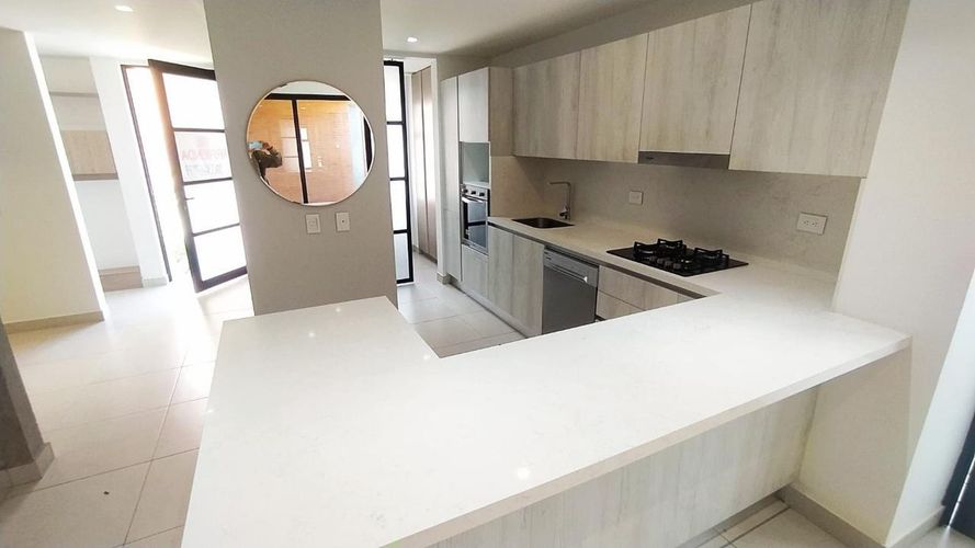 Casa de 3 alcobas en arriendo en San Jose Sur, Pereira, 210 m² · foto 2 de 10