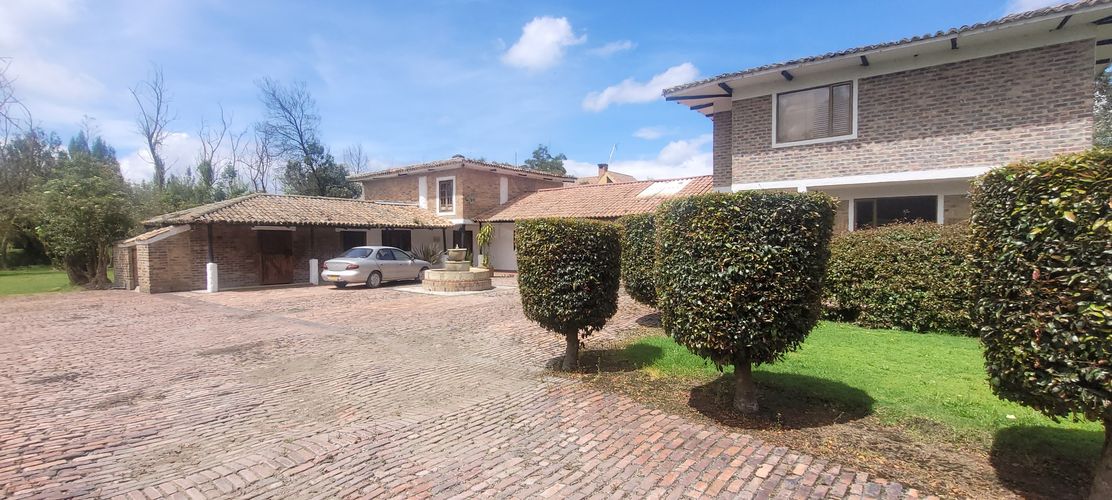 Finca en venta en Pinos Polo Club, Mosquera, 18389 m² · foto 17 de 21
