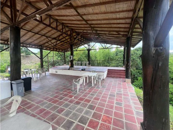 Lote en venta en Colombia, Manizales, 1100 m² · foto 4 de 22