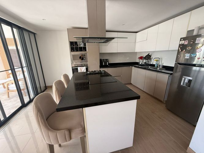 Casa de 4 alcobas en venta en El Castillo, Jamundí, 253 m² · foto 5 de 24