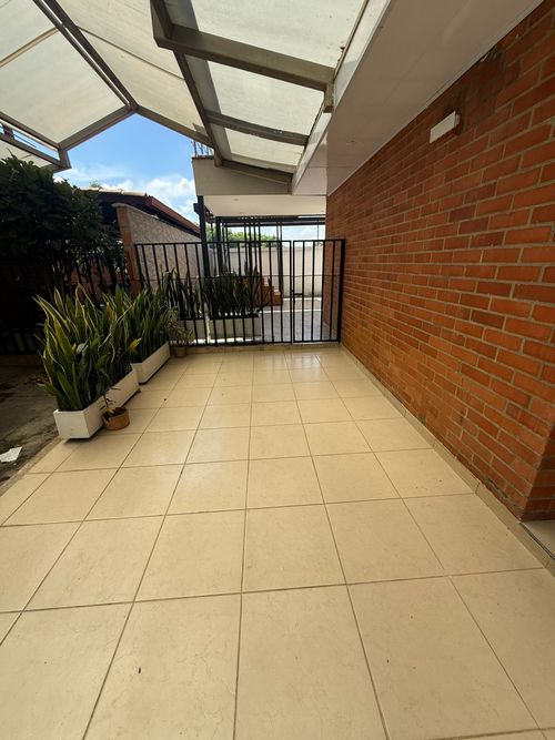 Casa de 4 alcobas en venta en El Castillo, Jamundí, 253 m² · foto 16 de 24