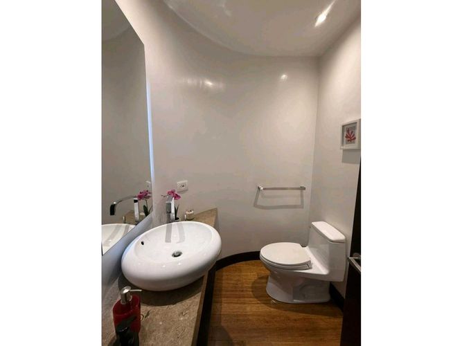 Apartamento de 2 alcobas en venta en Molinos Norte, Bogotá, 193 m² · foto 8 de 12