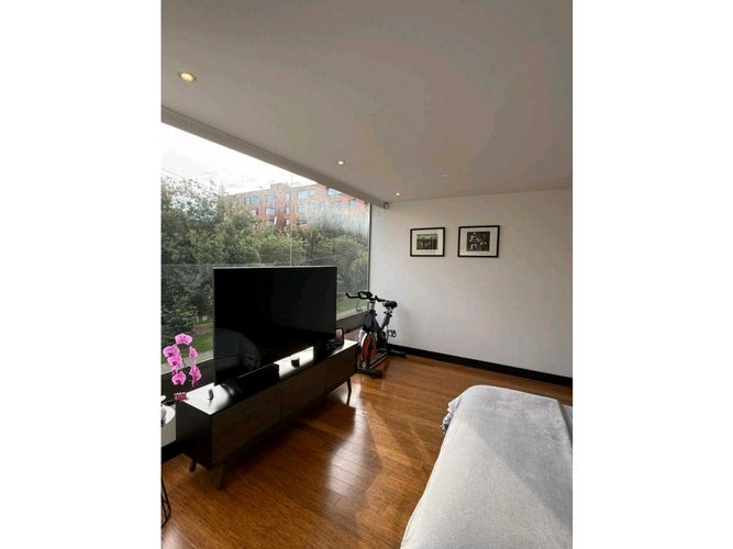 Apartamento de 2 alcobas en venta en Molinos Norte, Bogotá, 193 m² · foto 11 de 12