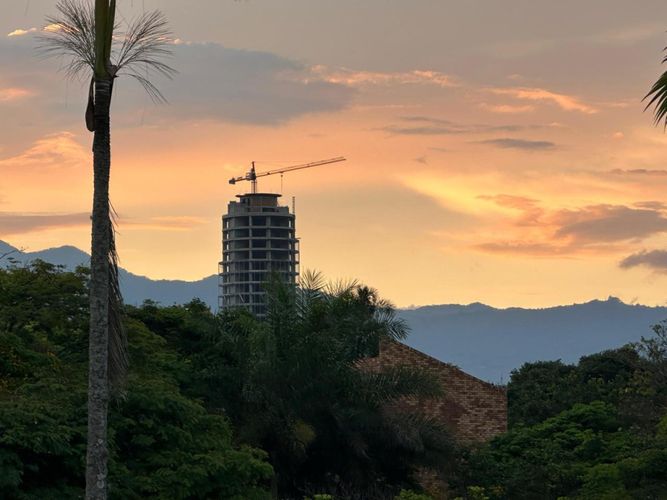 Apartamento de 4 alcobas en venta en Ciudad Jardin, Cali, 378 m² · foto 8 de 20