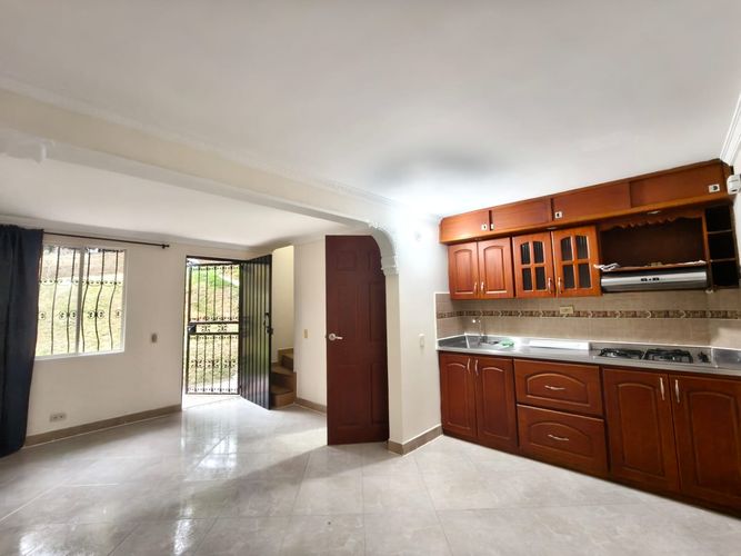 Casa de 3 alcobas en venta en Bucaros, Bello, 80 m² · foto 14 de 24