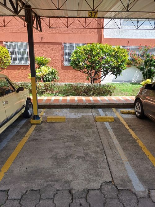 Apartamento de 3 alcobas en venta en Santa Anita, Cali, 86 m² · foto 13 de 16