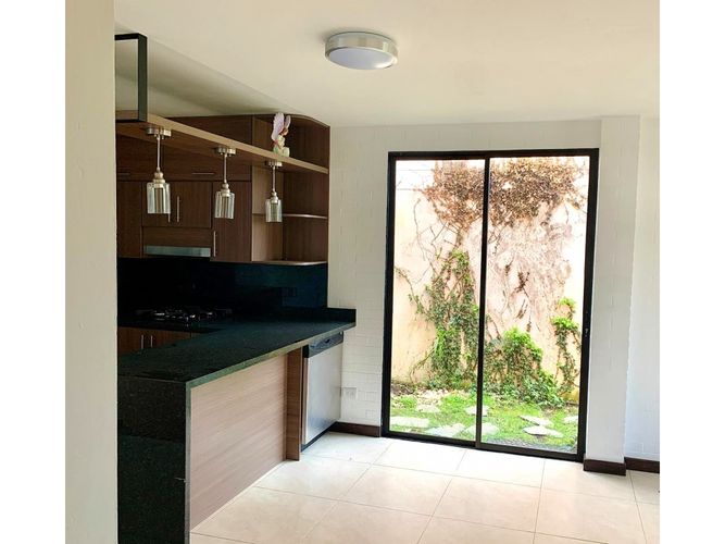 Casa de 3 alcobas en venta en Rionegro, 169 m² · foto 3 de 24